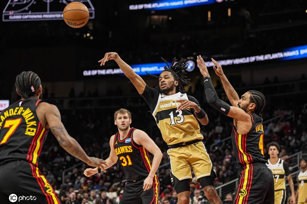 库明加首秀27分沃克16分 老鹰大胜奇才